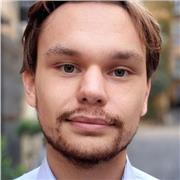 Etudiant en master d'Economie de l'Entreprise et des Marchés à Aix-en-Provence, je peux donner des cours dans différentes matières pour les élèves au collège et pour les lycéen(nes) des cours basés sur les sciences économiques et sociales.